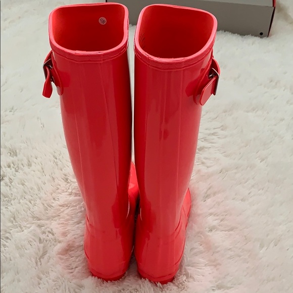 Brand new Hunter original tall glossy rain boots - Picture 6 of 6